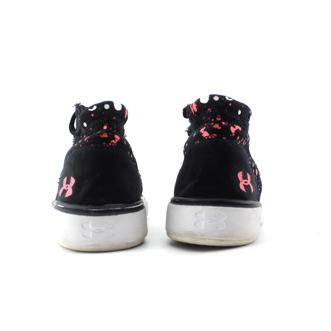 UNDER ARMOUR KICKIT2