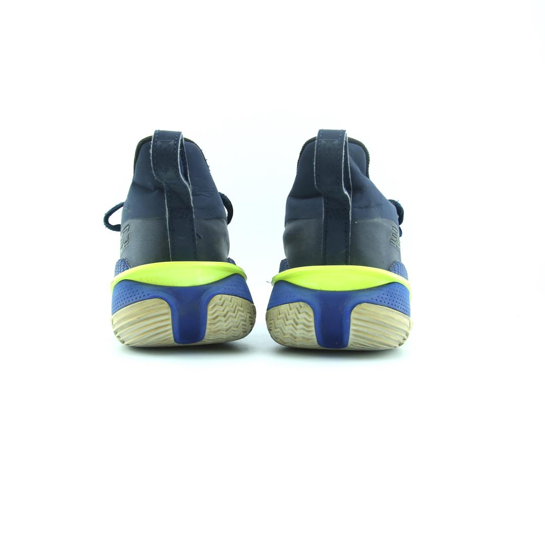 UNDER ARMOUR CURRY 7