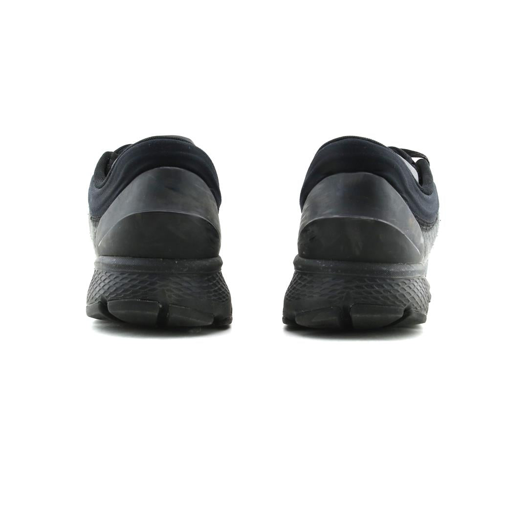 UNDER ARMOUR CHARGED ESCAPE 3