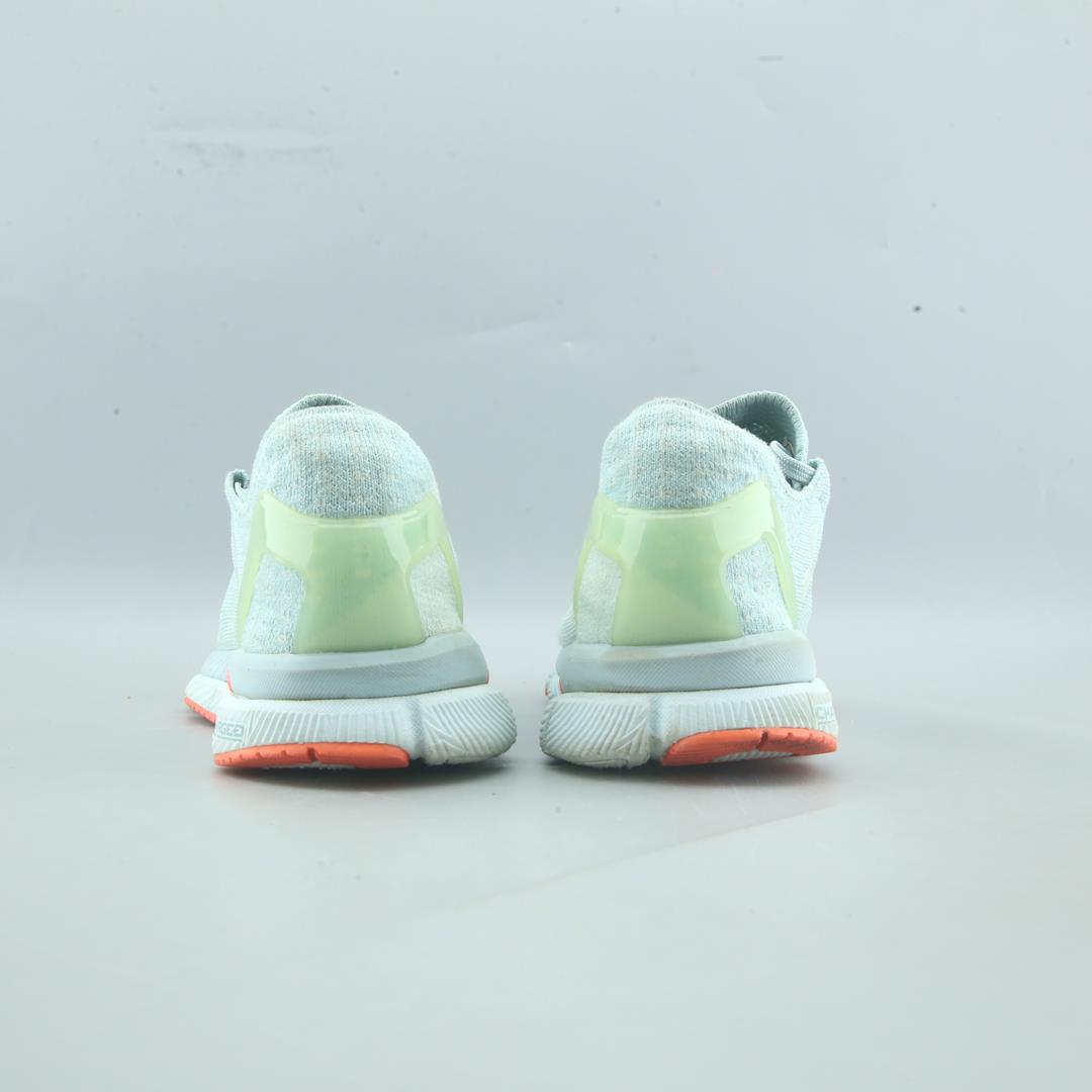 UNDER ARMOUR SPEEDFORM SLINGSHOT