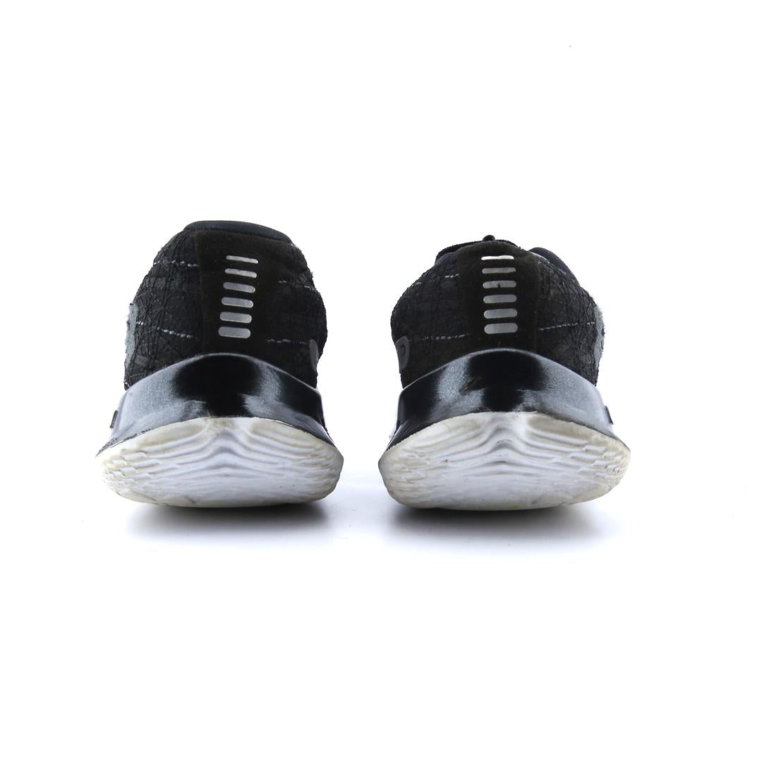 UNDER ARMOUR FLOW VELOCITI WIND