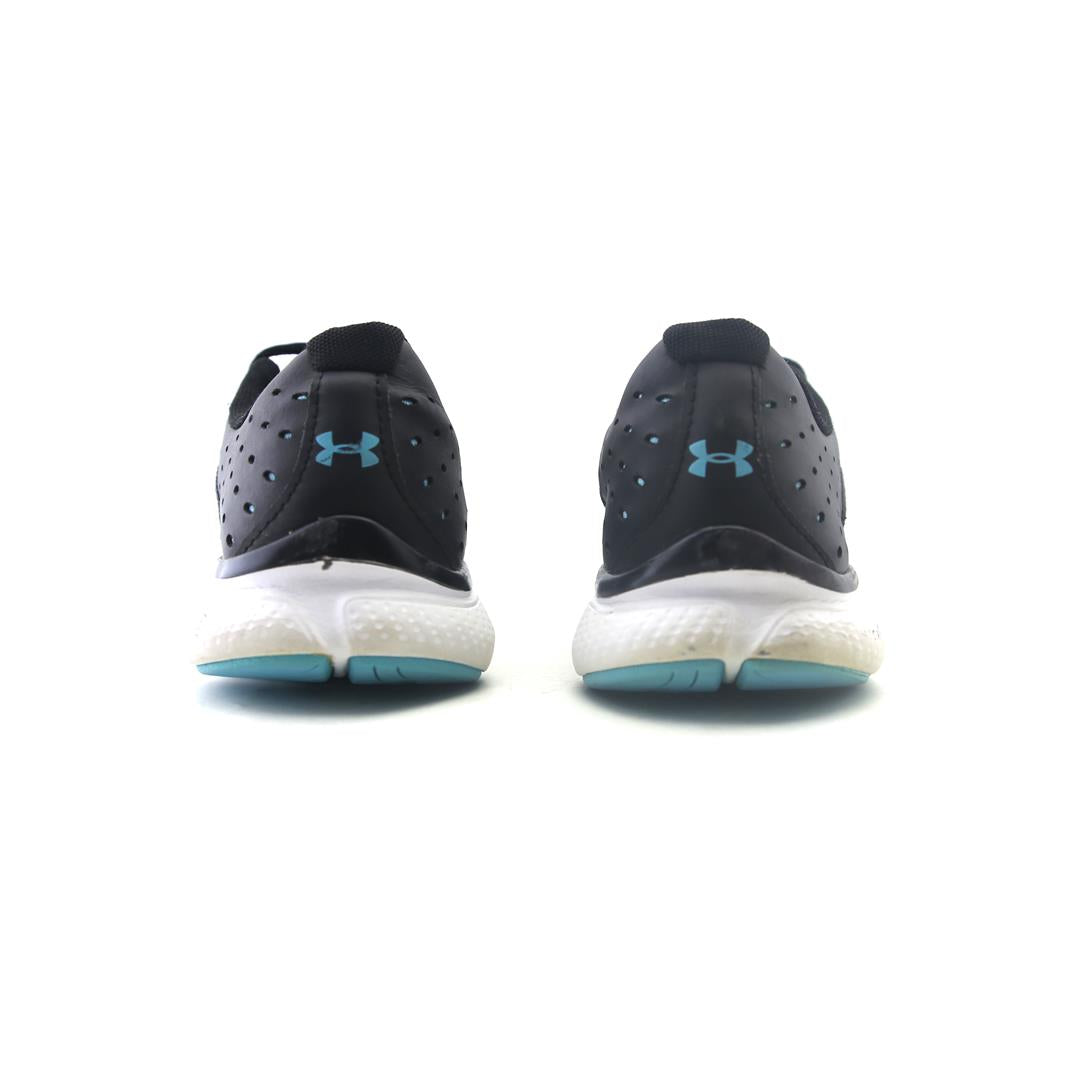 UNDER ARMOUR FREEDOM ASSERT 6