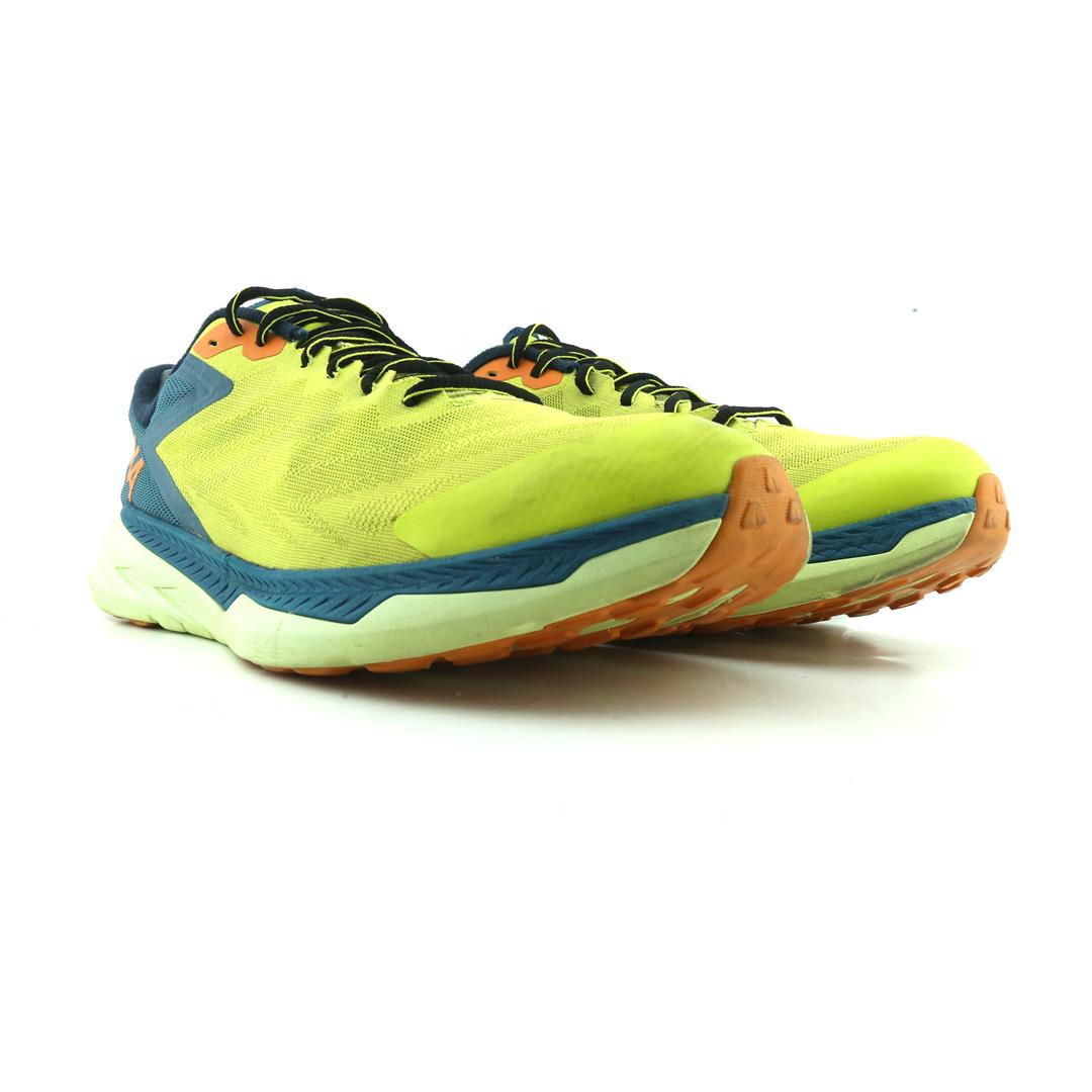 HOKA ONE ONE ZINAL
