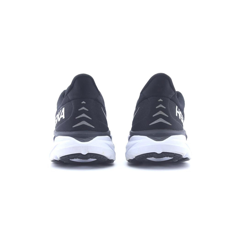 HOKA ONE ONE CLIFTON 8