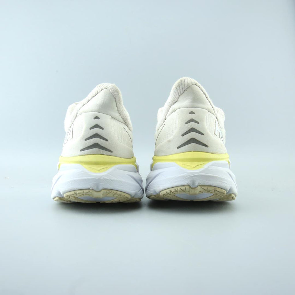 HOKA ONE ONE CLIFTON 8