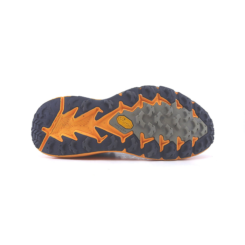 HOKA ONE ONE  SPEEDGOAT 4
