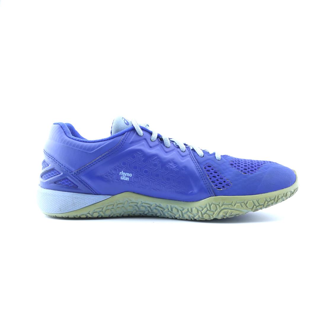 ASICS  CONVICTION X