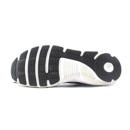 UNDER ARMOUR ASSERT 9