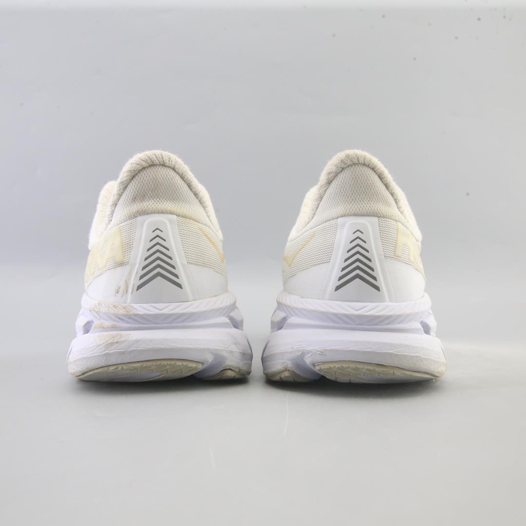 HOKA ONE ONE CLIFTON 7