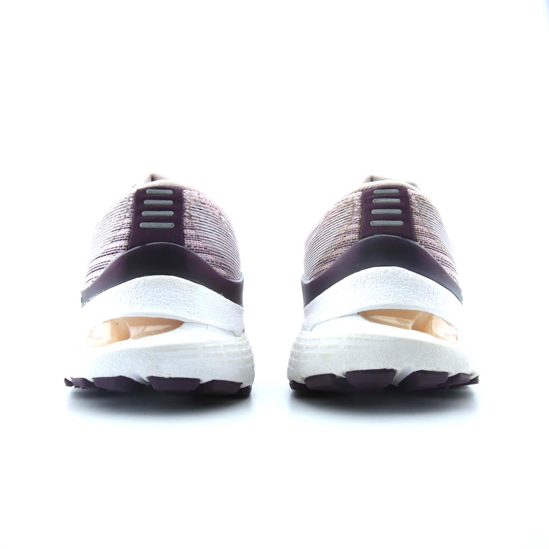 ASICS GEL-KAYANO 28