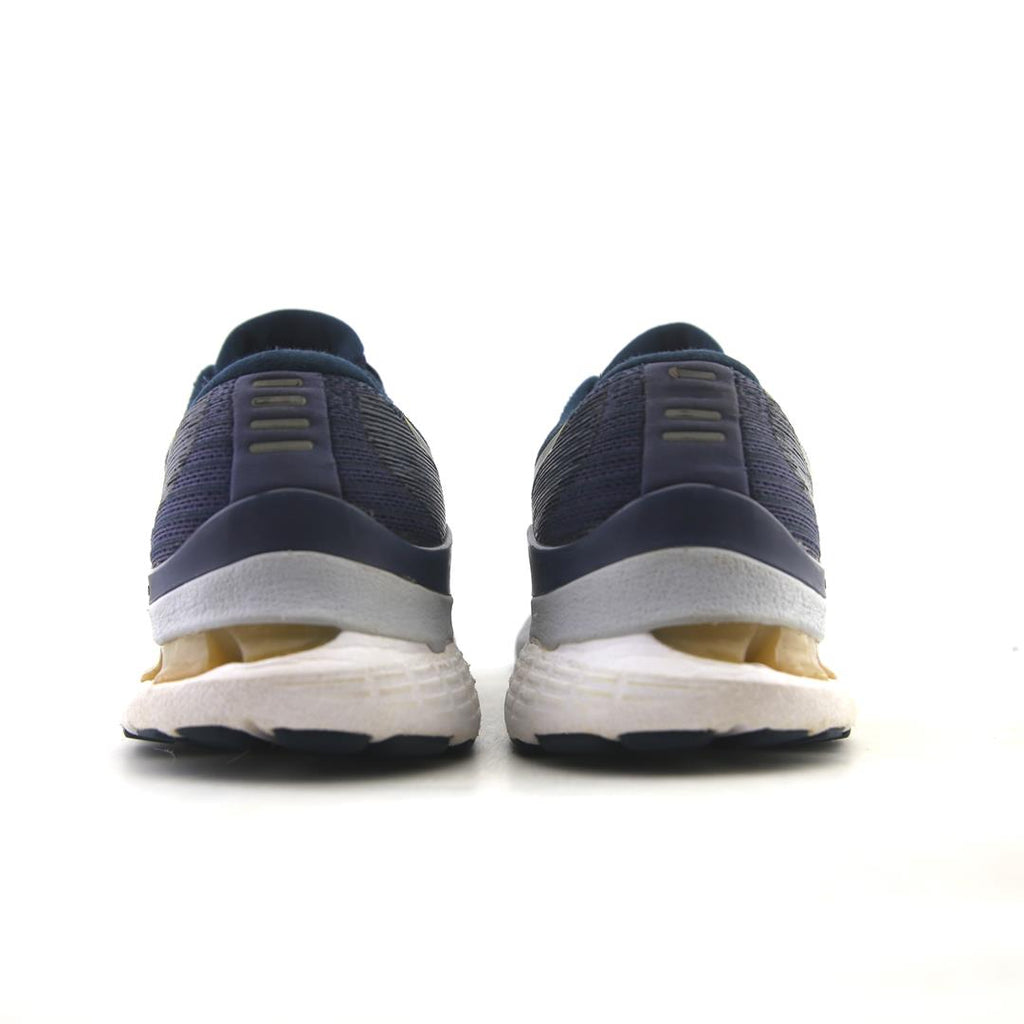 ASICS GEL-KAYANO 28