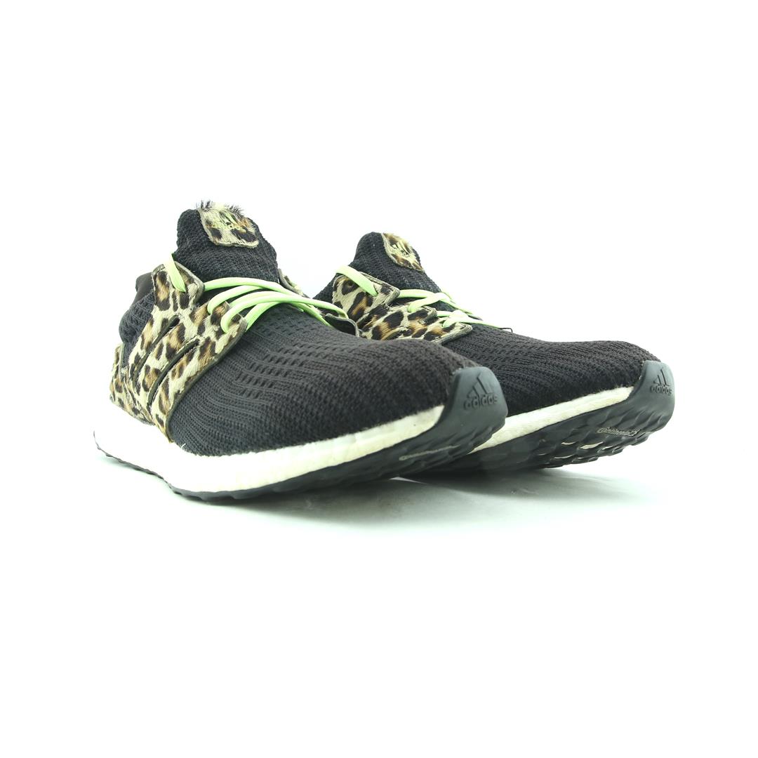 ADIDAS  ULTRA BOOST DNA
