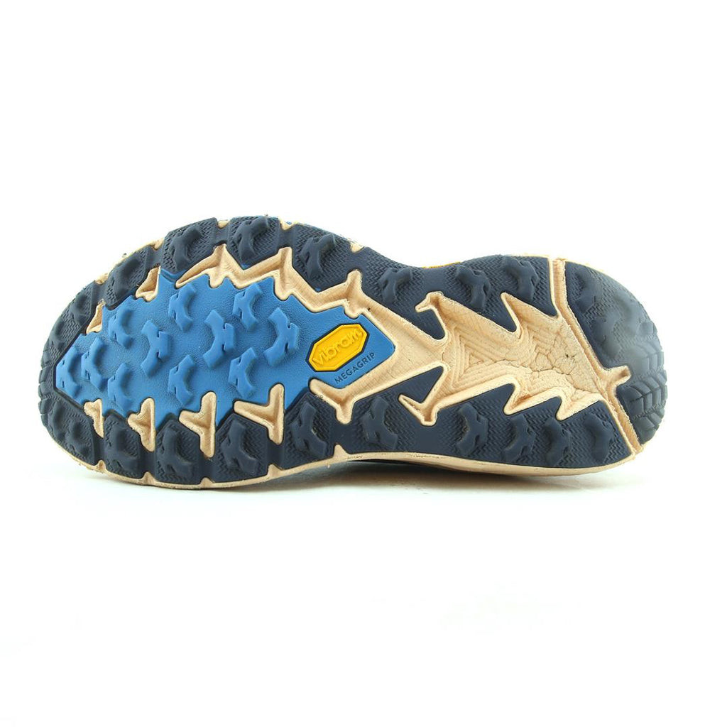 HOKA ONE ONE SPEEDGOAT 4