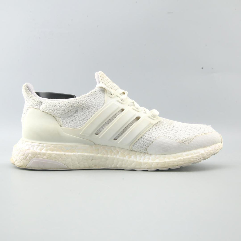 ADIDAS  ULTRA BOOST DNA