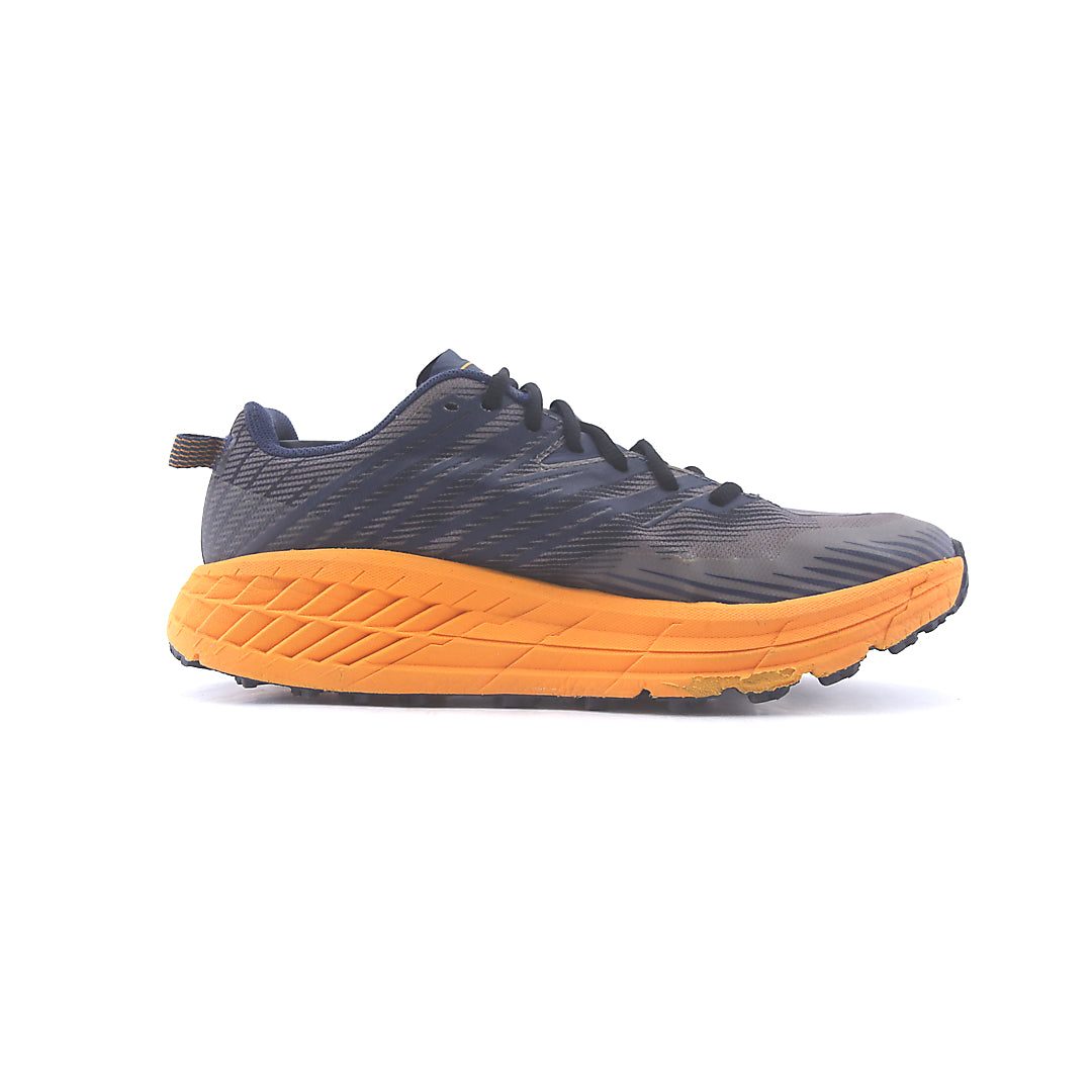 HOKA ONE ONE  SPEEDGOAT 4