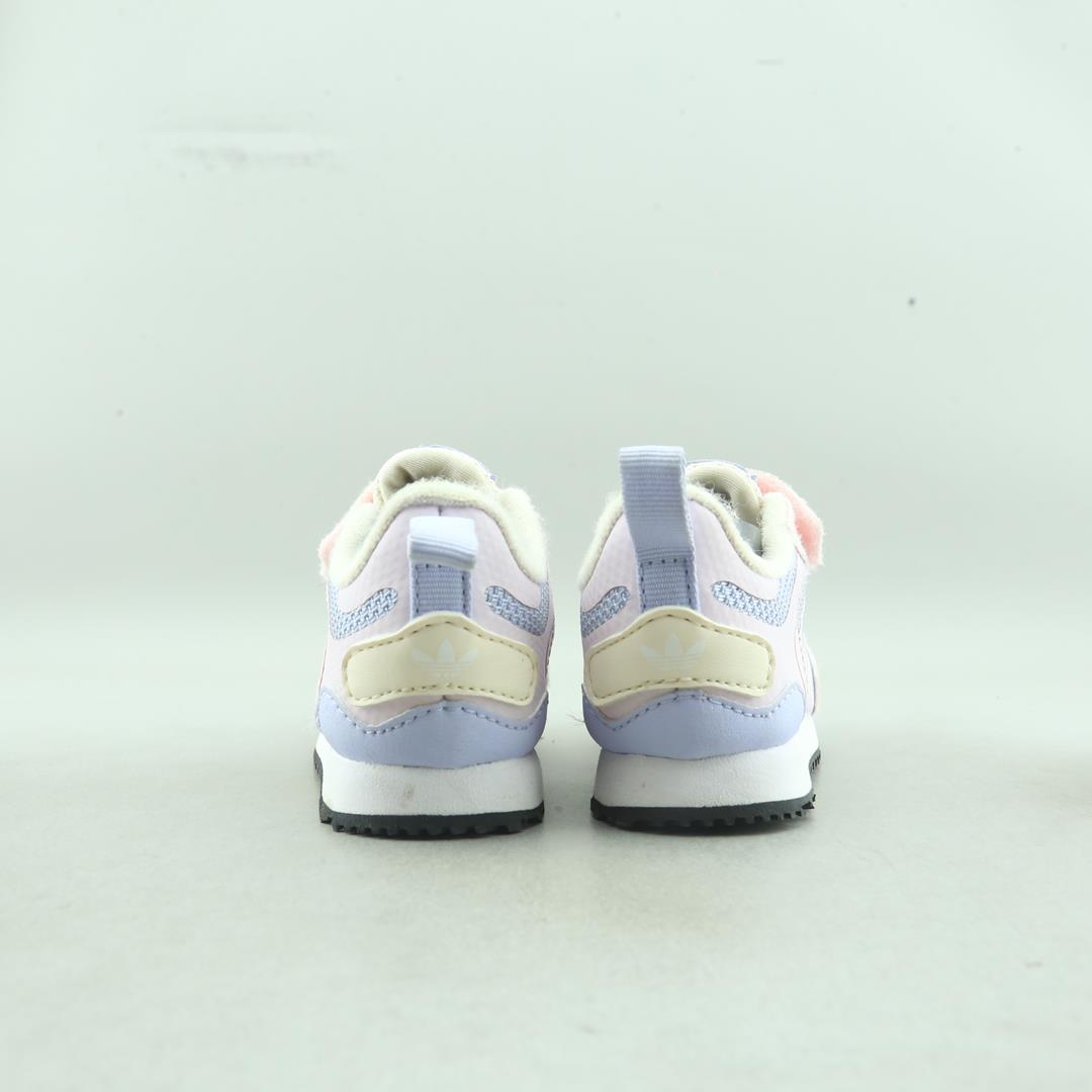 ADIDAS  ZX 700 HD CF