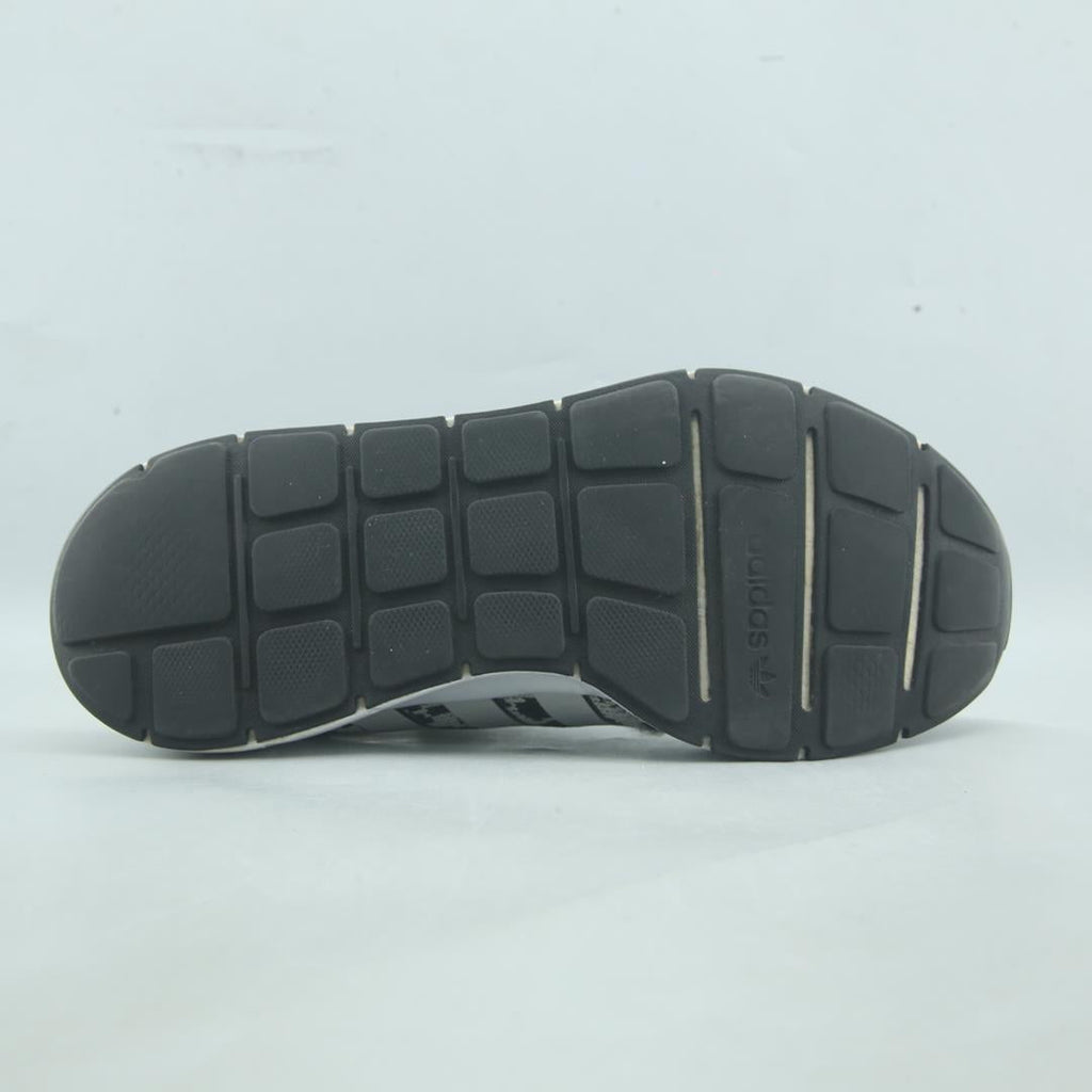 ADIDAS  SWIFT RUN X