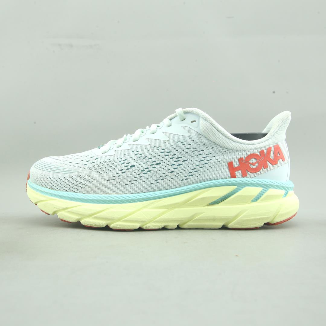 HOKA ONE ONE CLIFTON 7