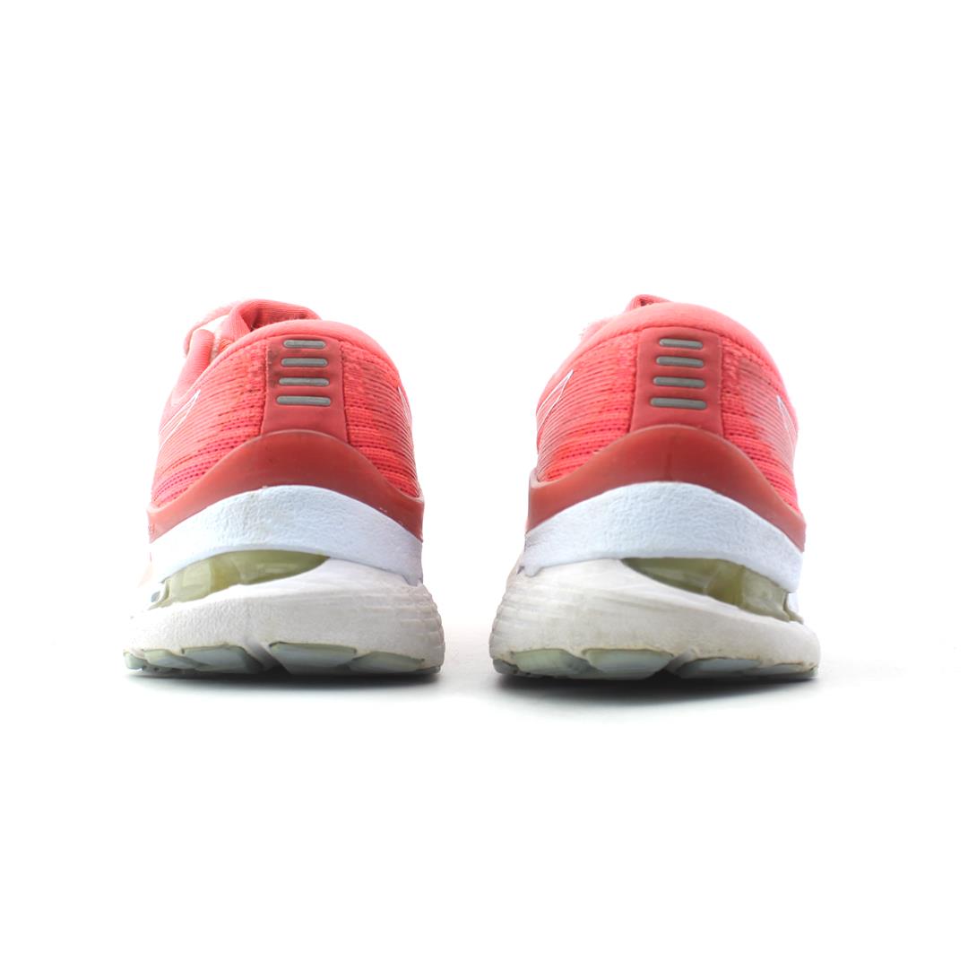 ASICS GEL-KAYANO 28