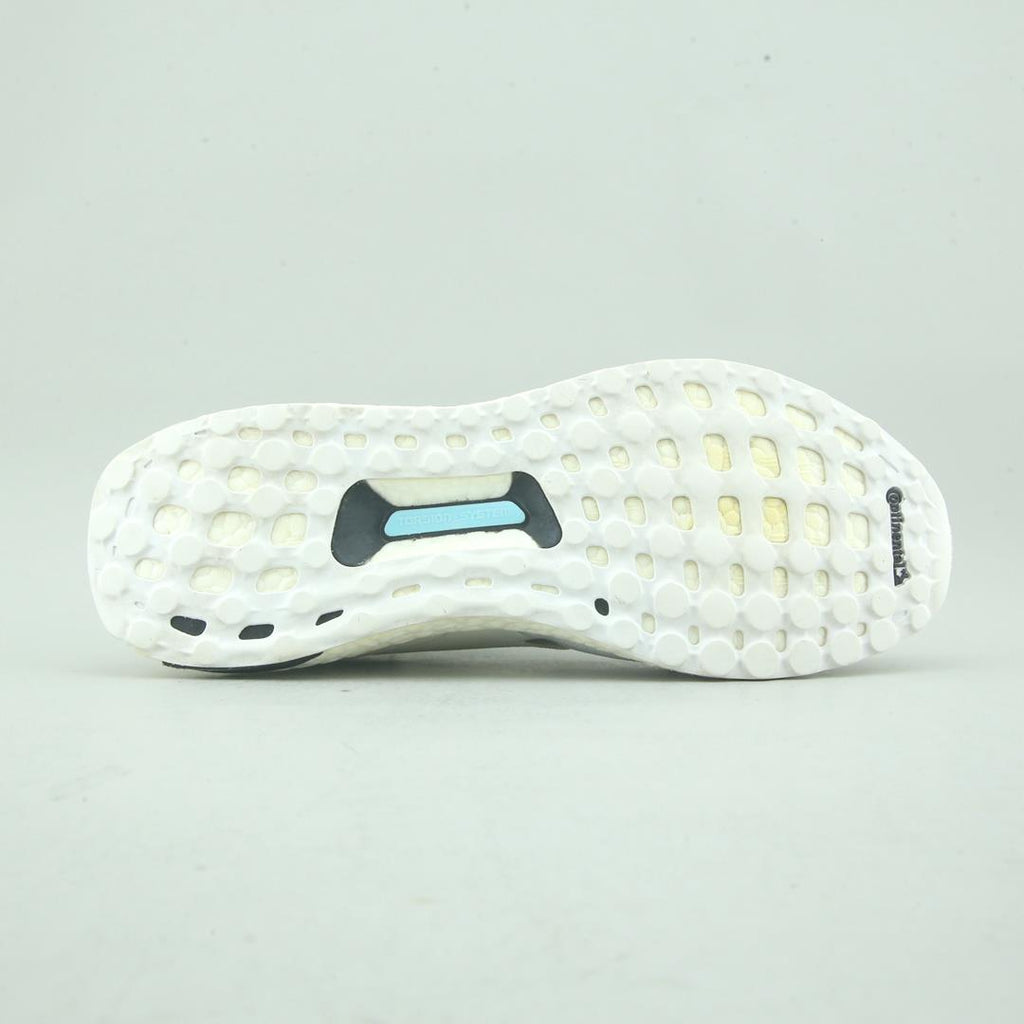ADIDAS  ULTRABOOST  DNA