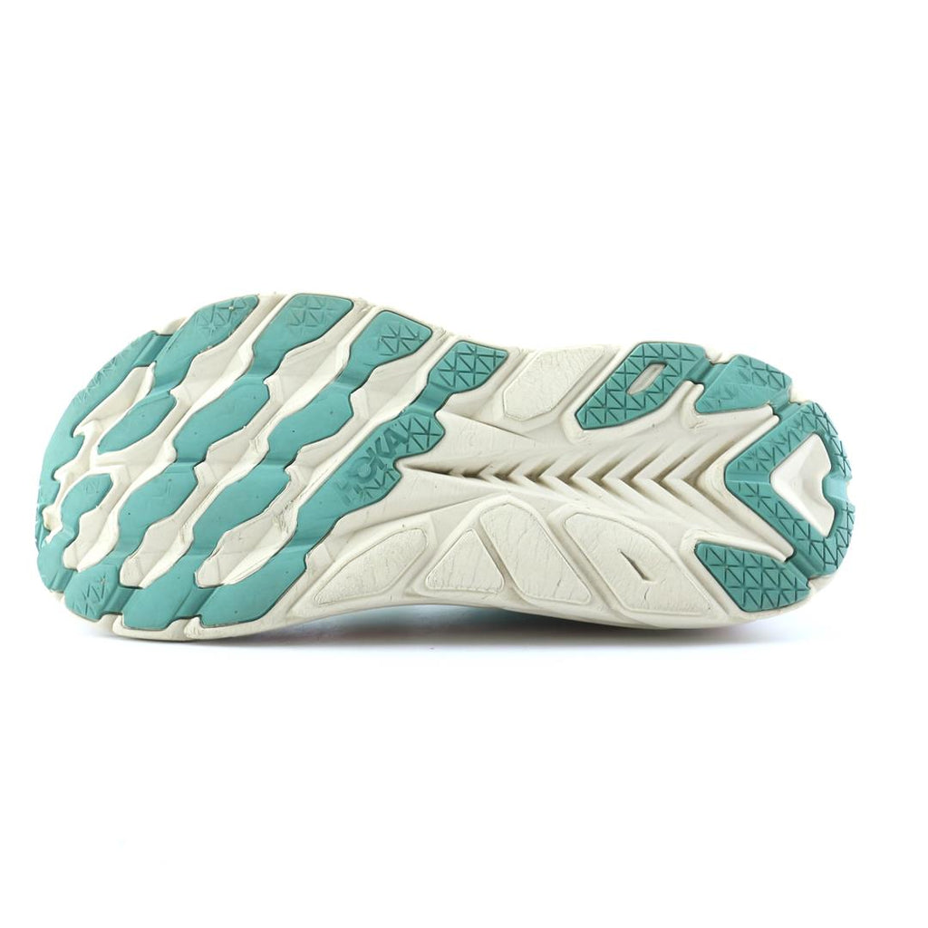 HOKA ONE ONE CLIFTON 8
