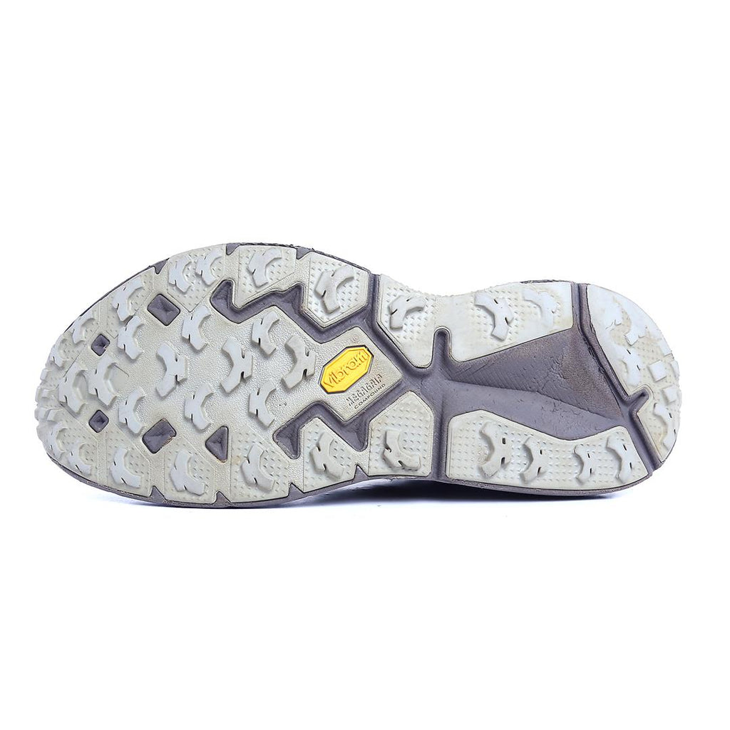 HOKA ONE ONE SPEEDGOAT 3