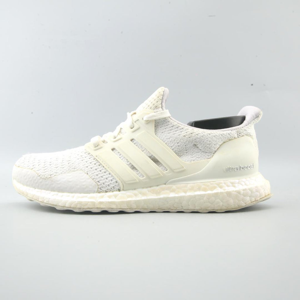 ADIDAS  ULTRA BOOST DNA