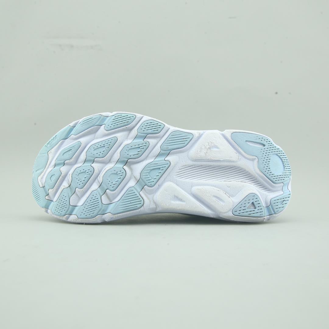 HOKA ONE ONE CLIFTON 9