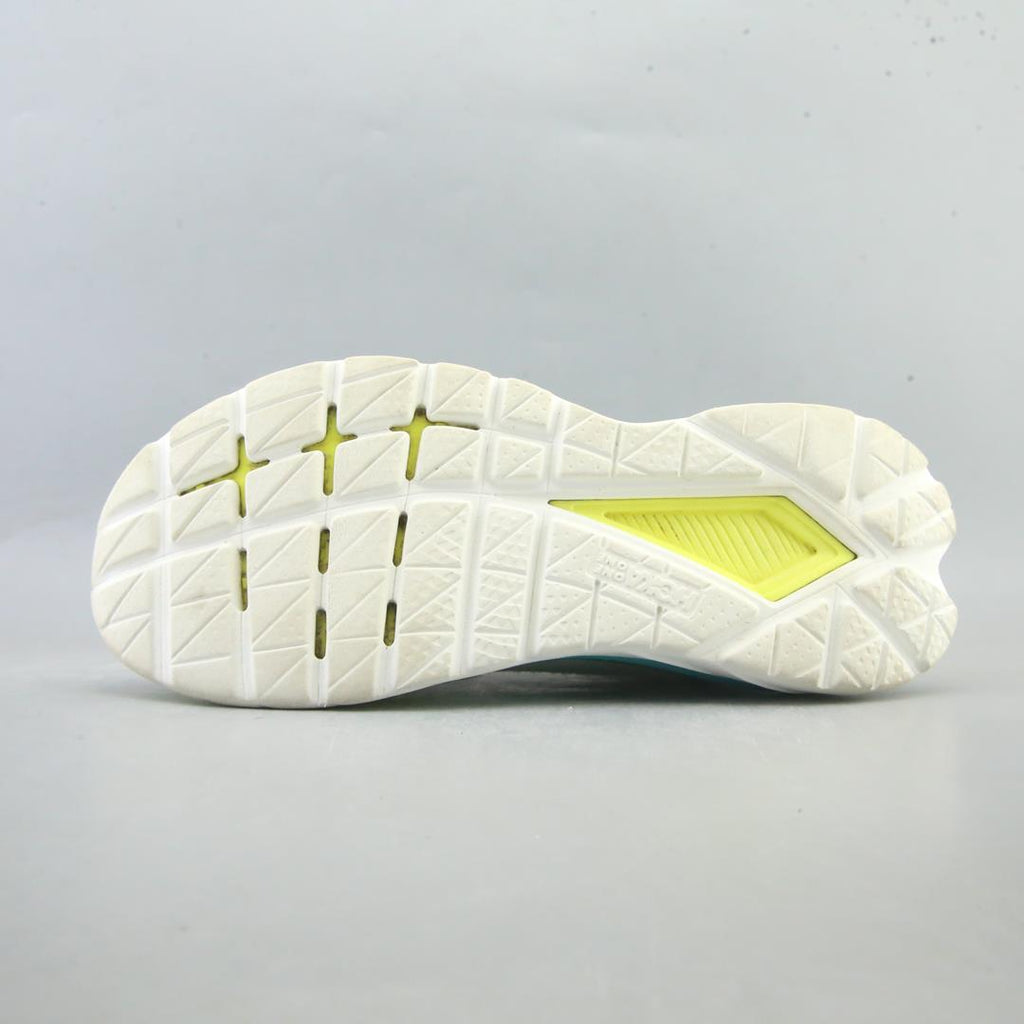 HOKA ONE ONE MACH 5