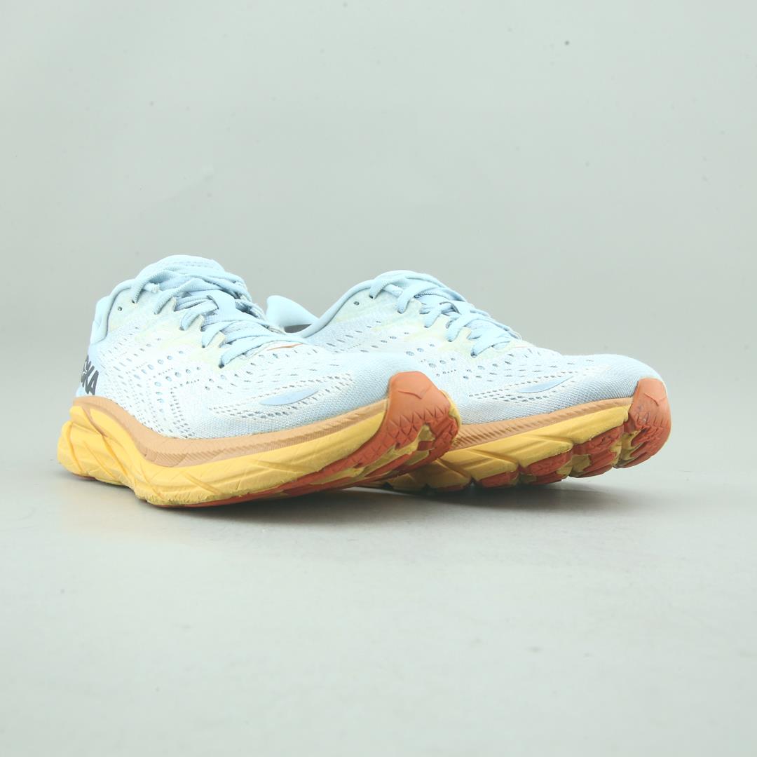 HOKA ONE ONE CLIFTON 8