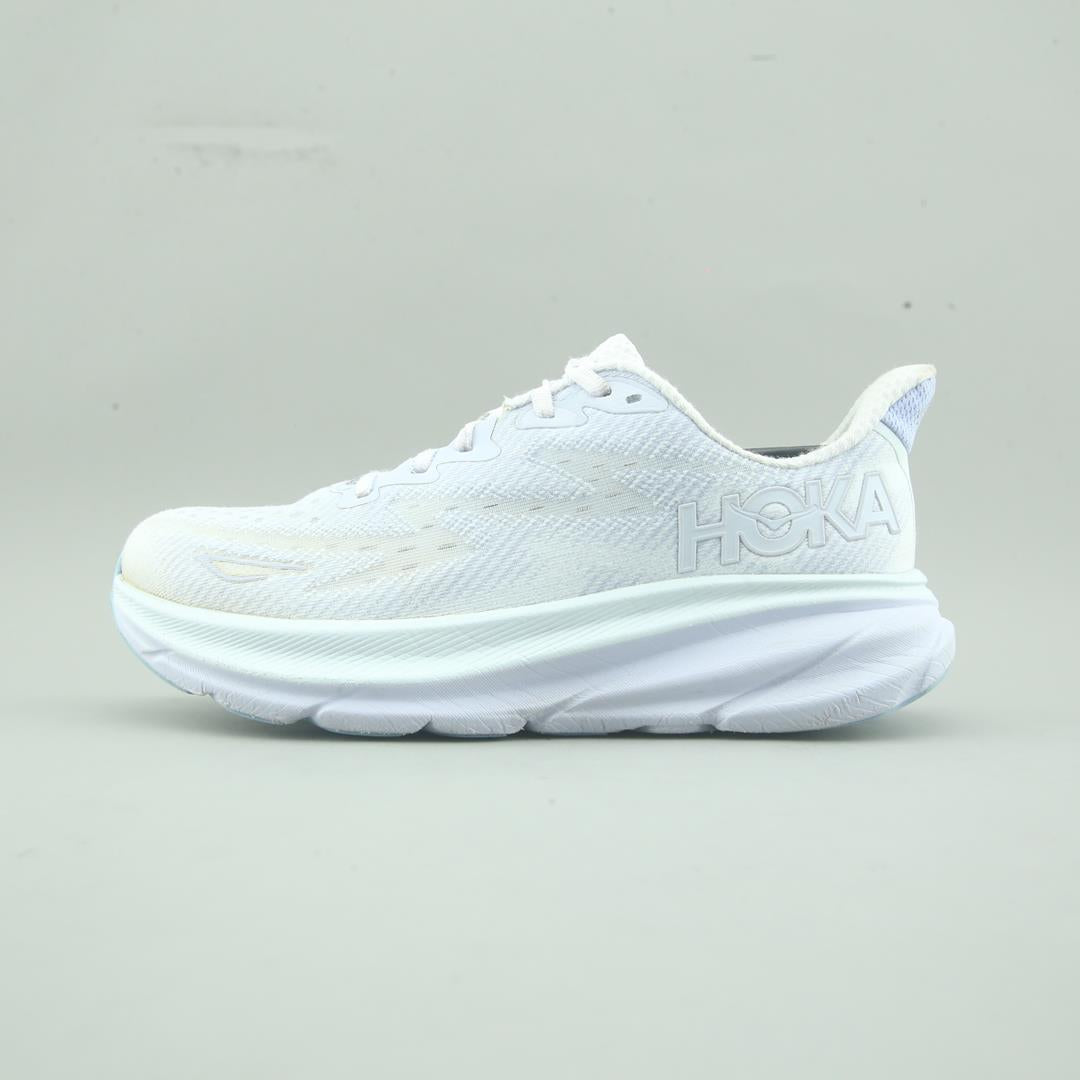 HOKA ONE ONE CLIFTON 9