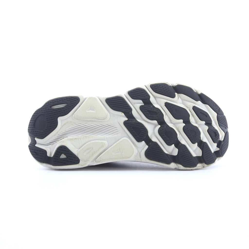 HOKA ONE ONE CLIFTON 9