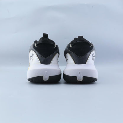 UNDER ARMOUR LOCKDOWN 6