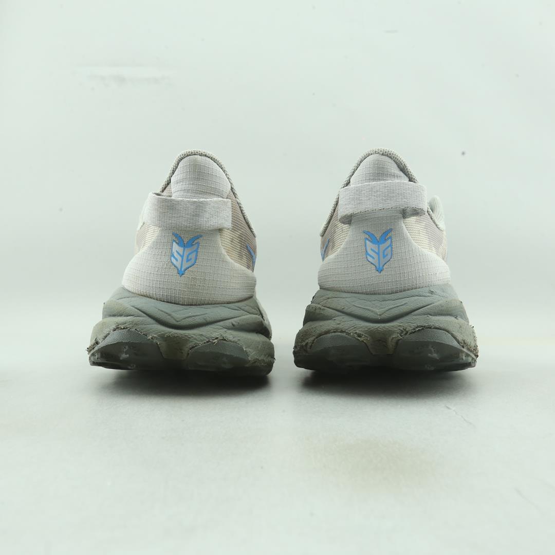 HOKA ONE ONE SPEEDGOAT 6