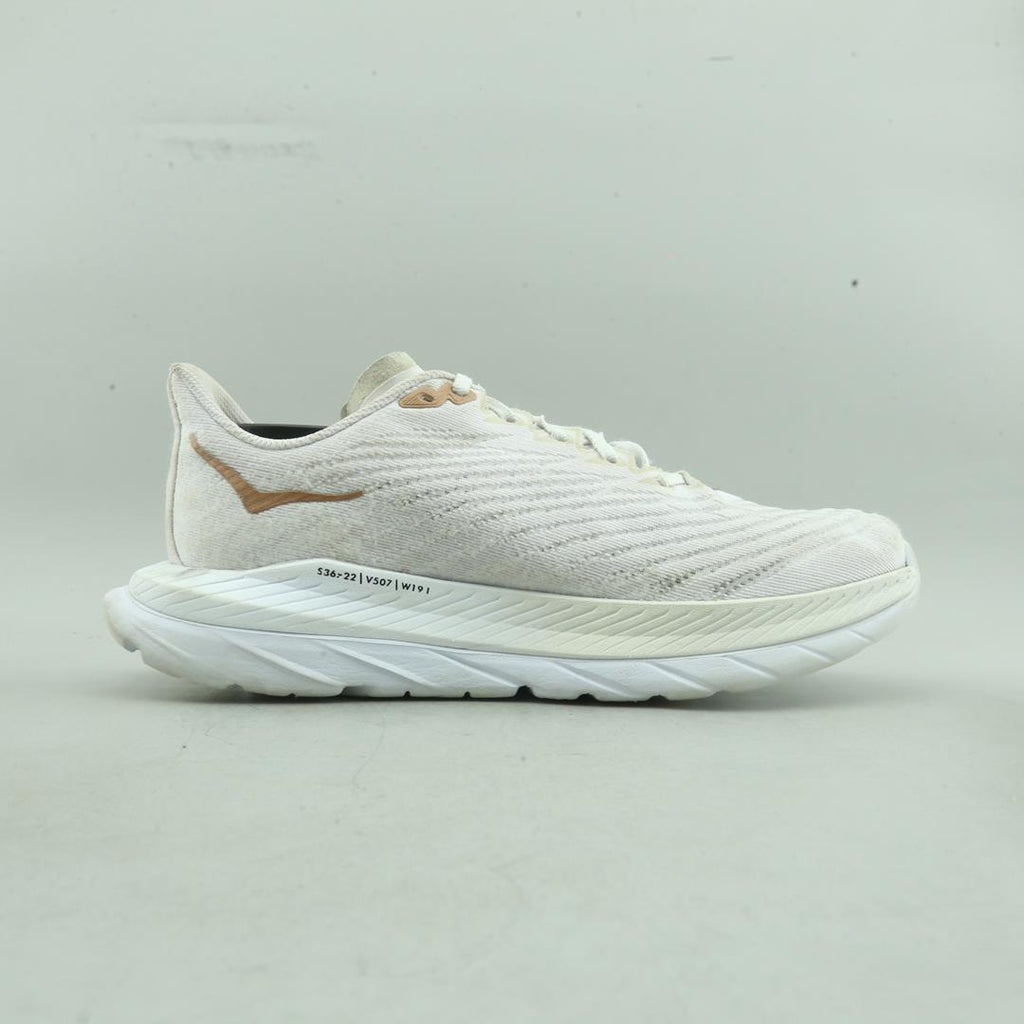HOKA ONE ONE MACH 5