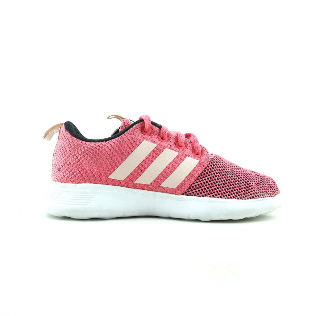 ADIDAS  SWIFT