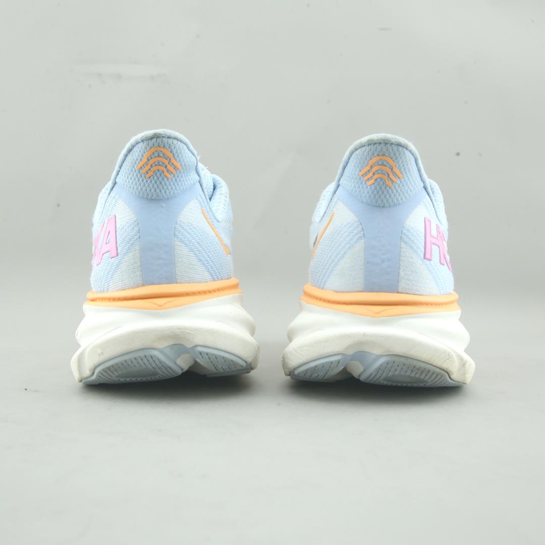 HOKA ONE ONE CLIFTON 9