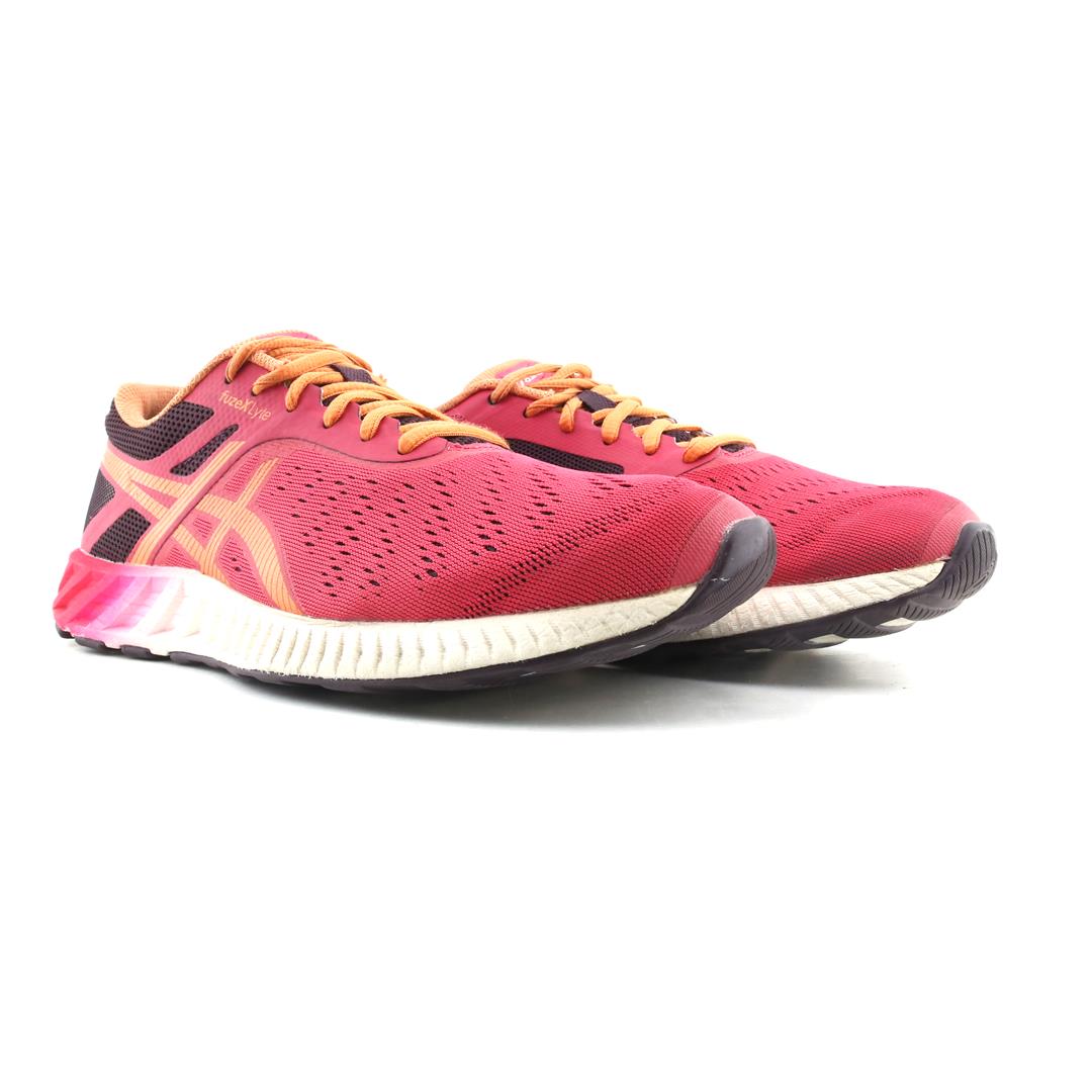 ASICS FUZEXLYTE