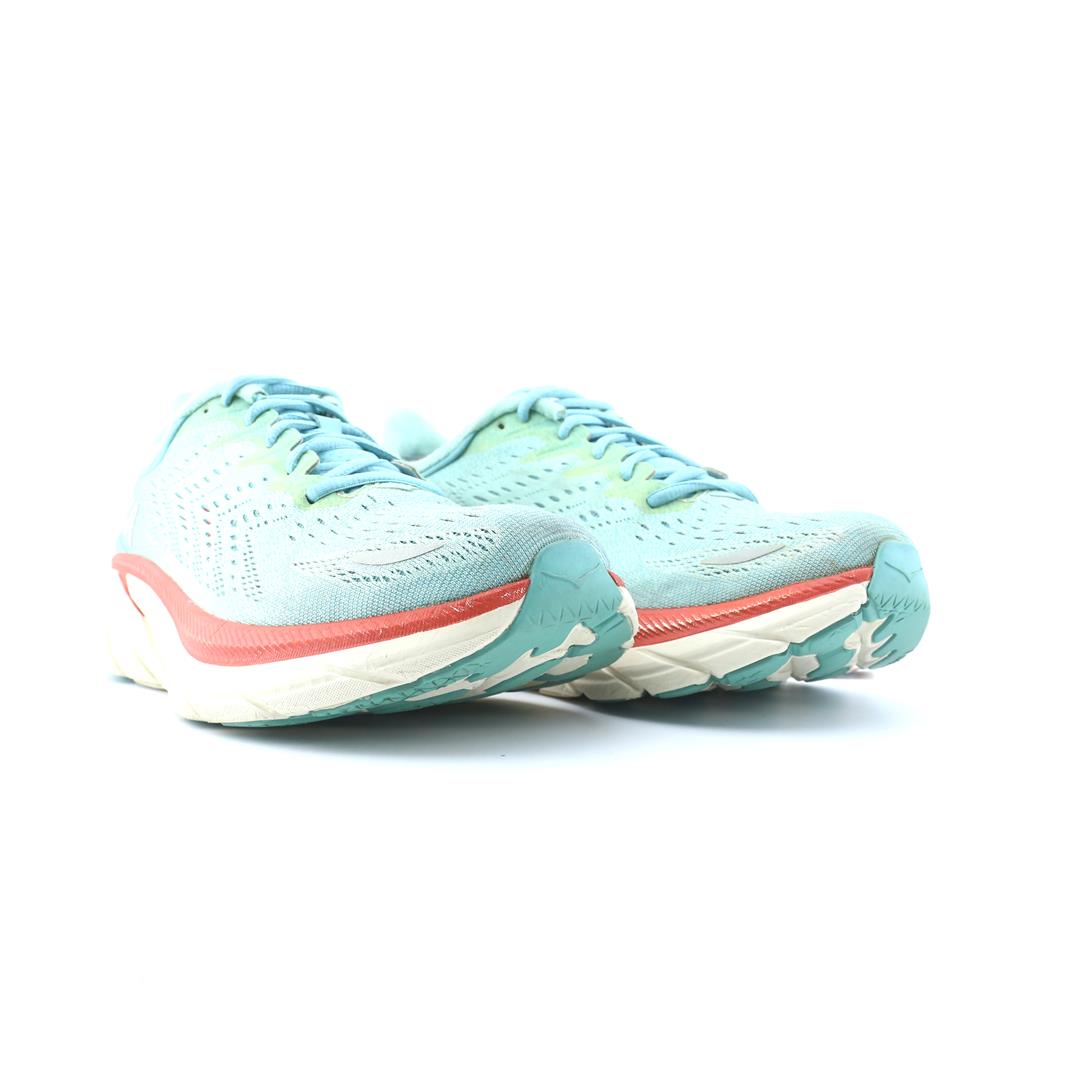HOKA ONE ONE CLIFTON 8