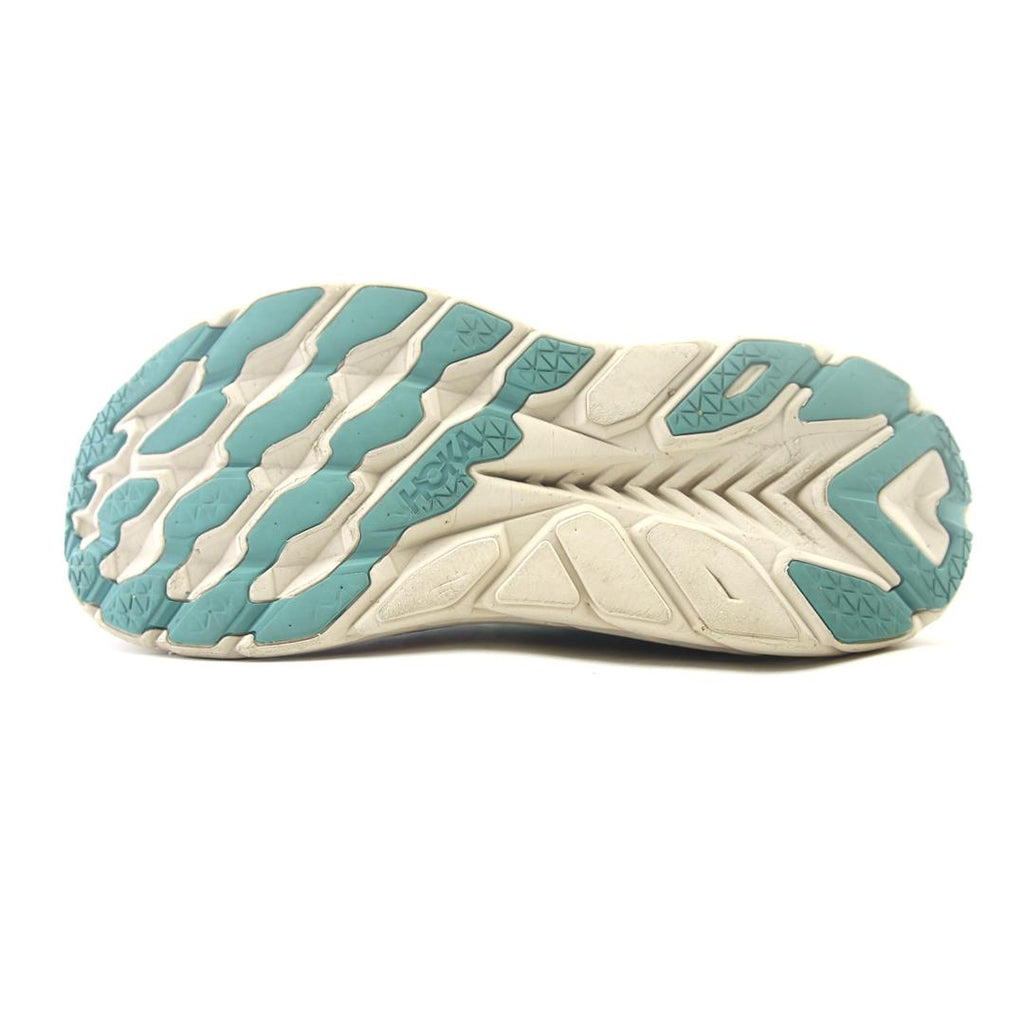 HOKA ONE ONE CLIFTON 8
