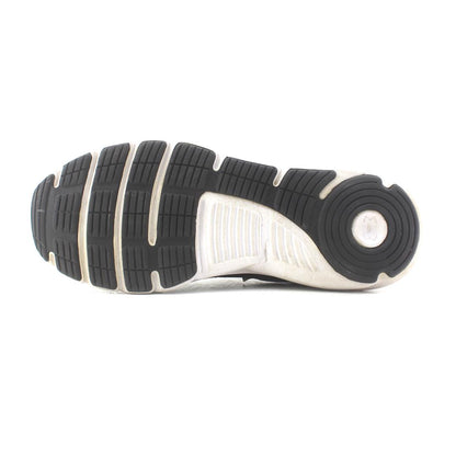 UNDER ARMOUR ASSERT 9