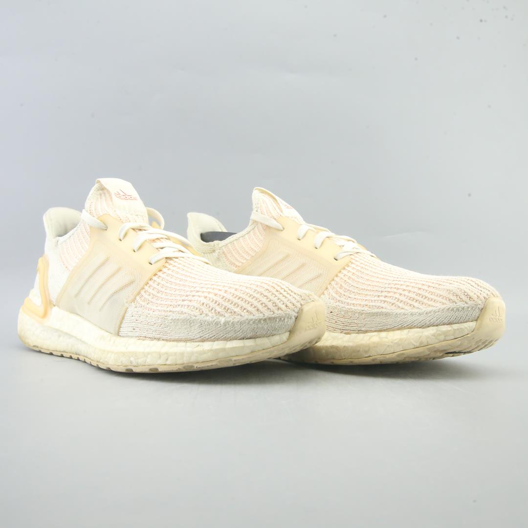 ADIDAS  ULTRA BOOST 19
