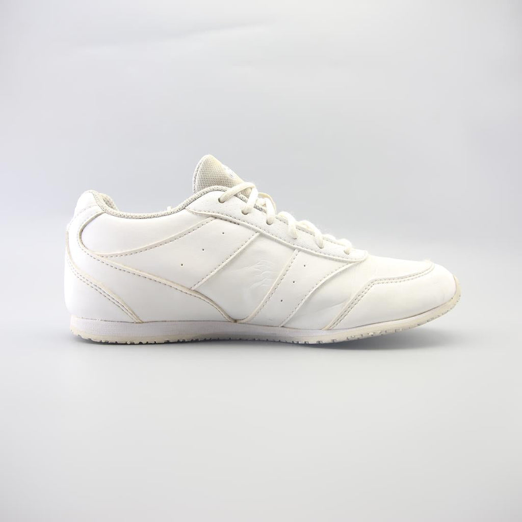 ASICS CHEER 8
