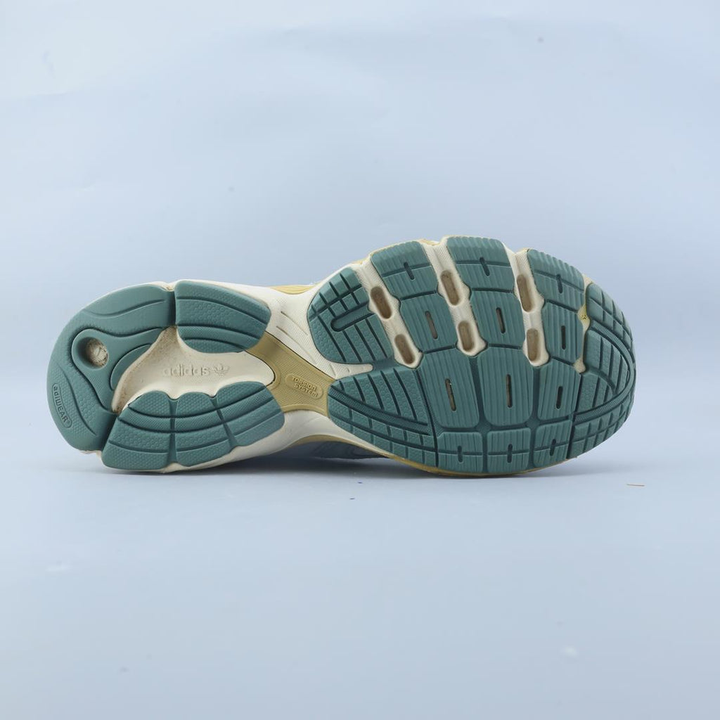 ADIDAS ASTIR