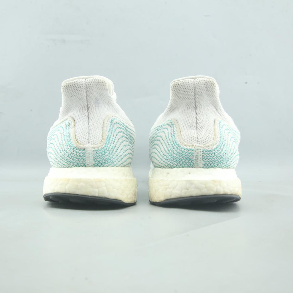 ADIDAS  ULTRA BOOST DNA