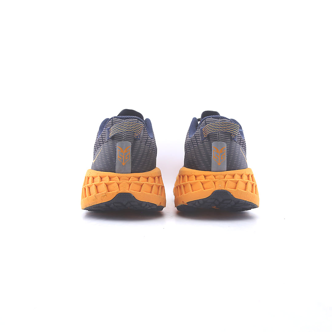 HOKA ONE ONE  SPEEDGOAT 4