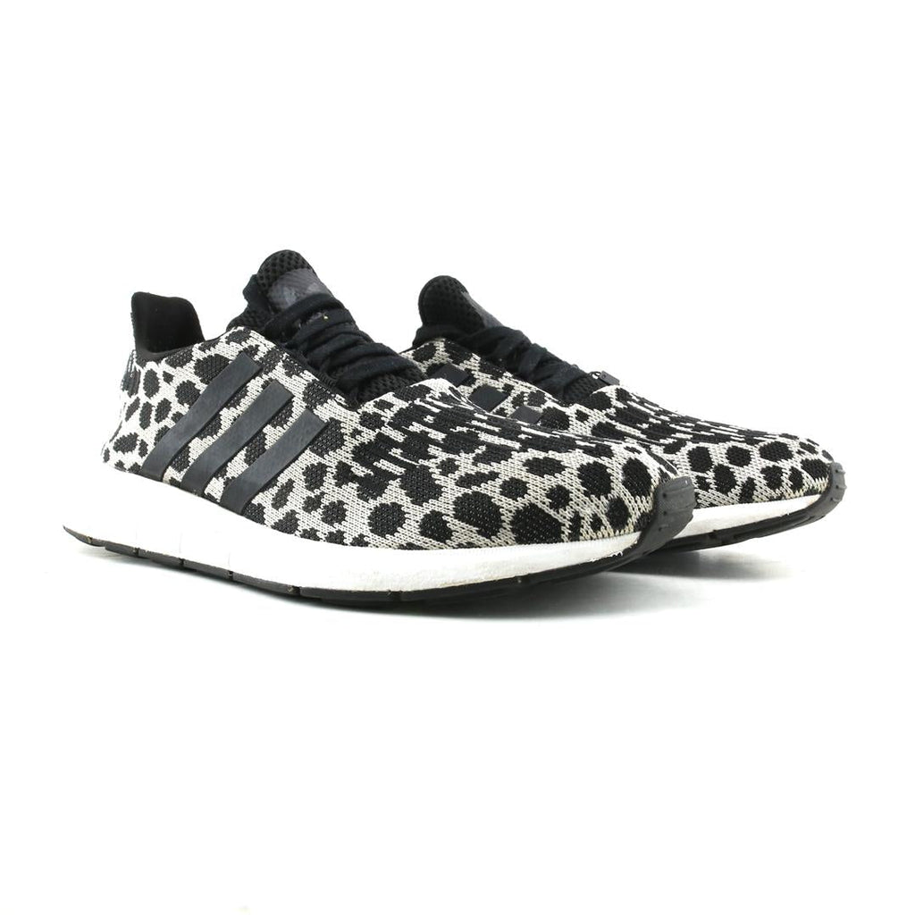 ADIDAS  SWIFT RUN LEOPARD