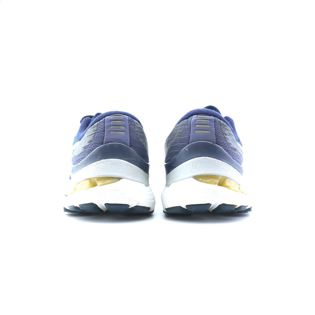 ASICS GEL-KAYANO 28