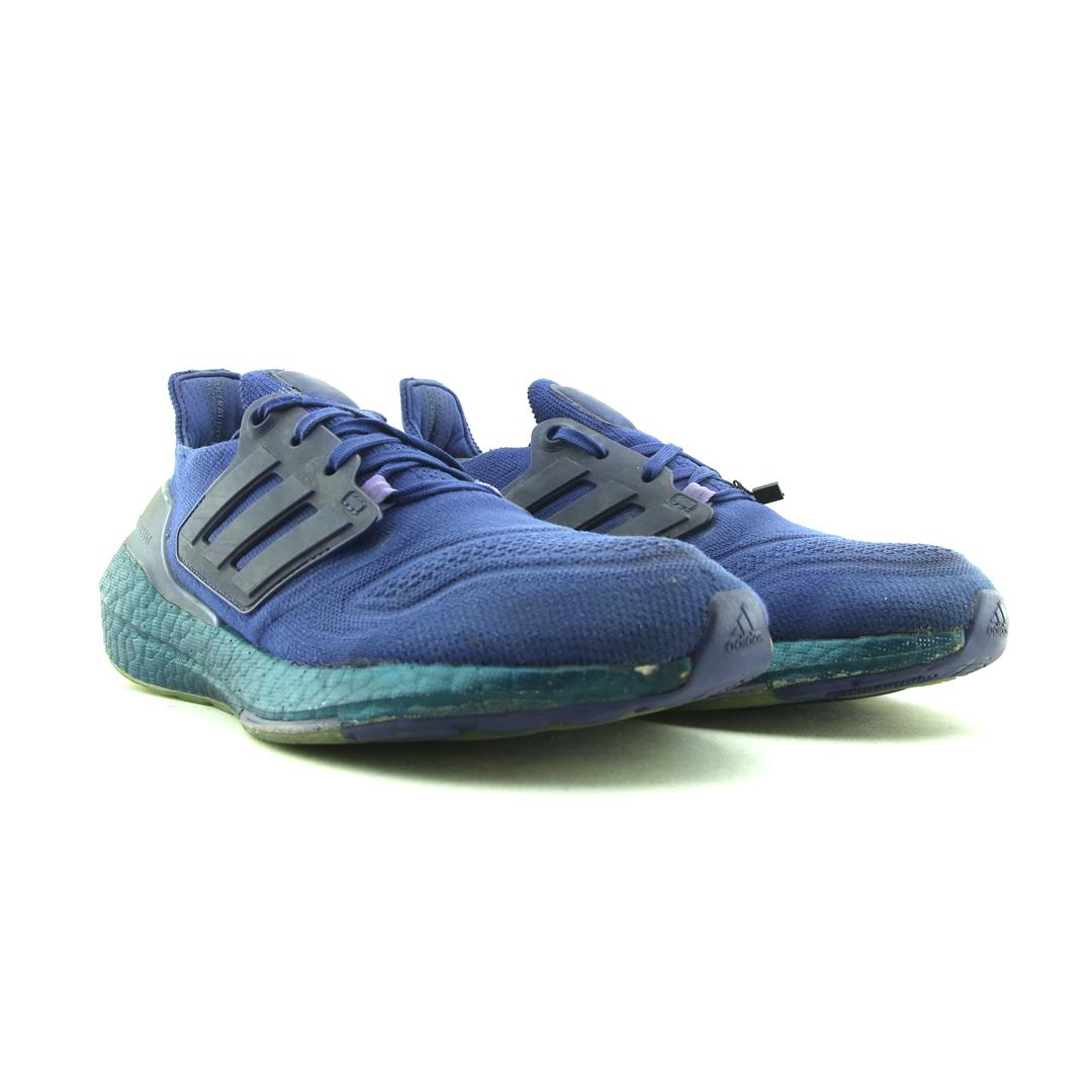 ADIDAS  ULTRABOOST 22