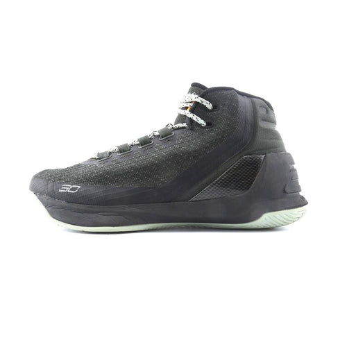 UNDER ARMOUR CURRY 3